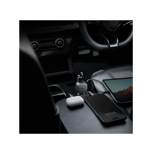 Bazic GoDrive Loop 84 1 Port USB-C and 1-Port USB-A With USB-C Retractable Cable 75CM - Black